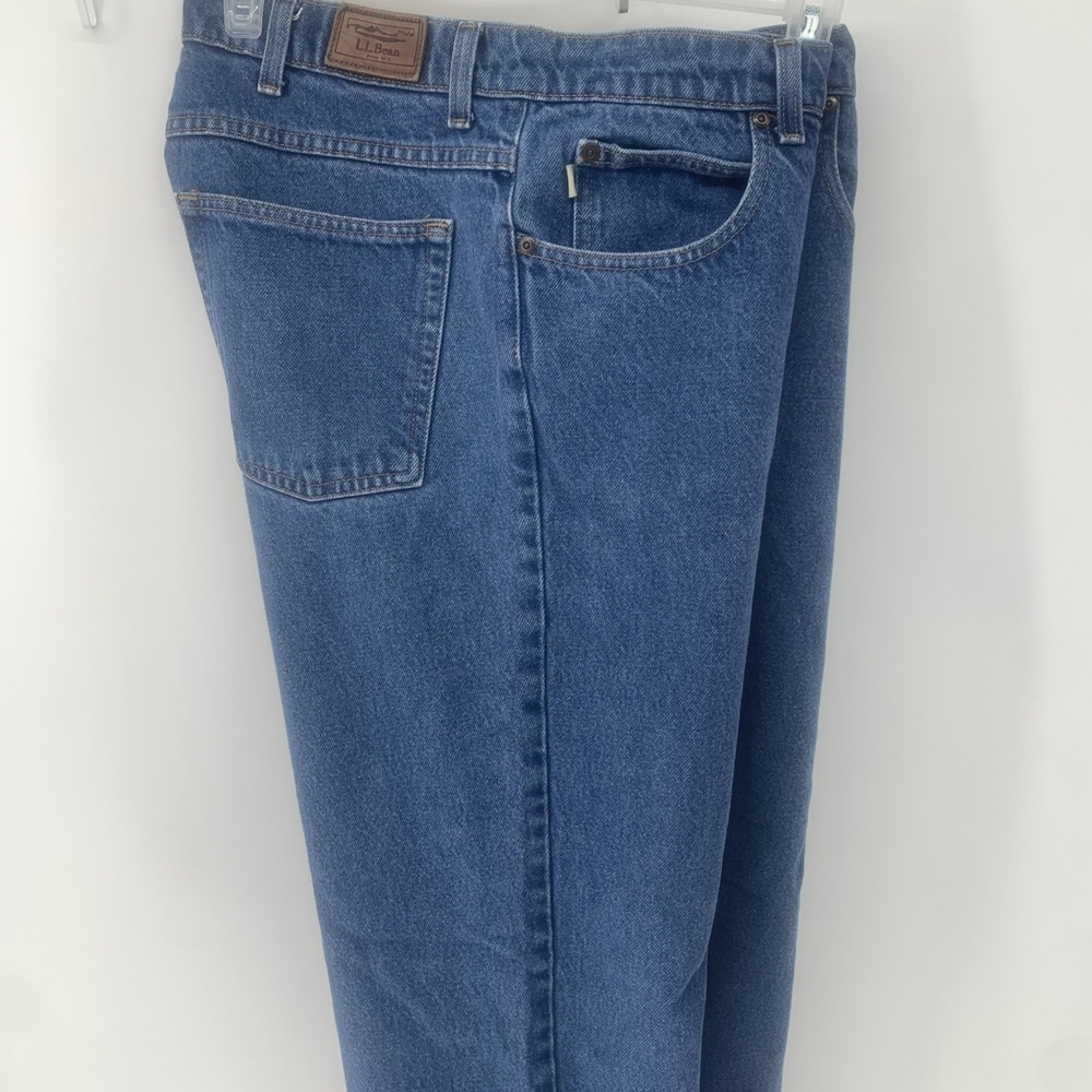 LL Bean Mens Relaxed Fit Jeans 40x34 Blue Medium Wash 100% Cotton Straight Leg